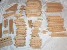 Lot 150 Pieces Thomas the Engine and Friends Wooden Track