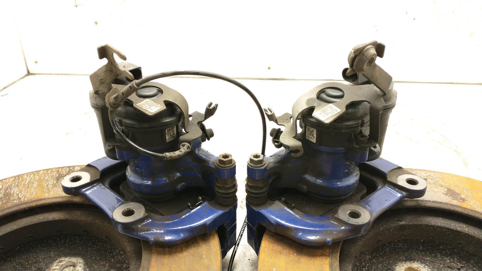 X3 BRAKE KIT CALIPERS BMW XDRIVE30D M SPORT 3.0L Diesel 34216881295 17