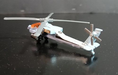 MATCHBOX 2016 SKY BUSTERS SB-99 BOEING AH-64 APACHE DKG93 HELICOPTER DIECAST TOY - Picture 8 of 12