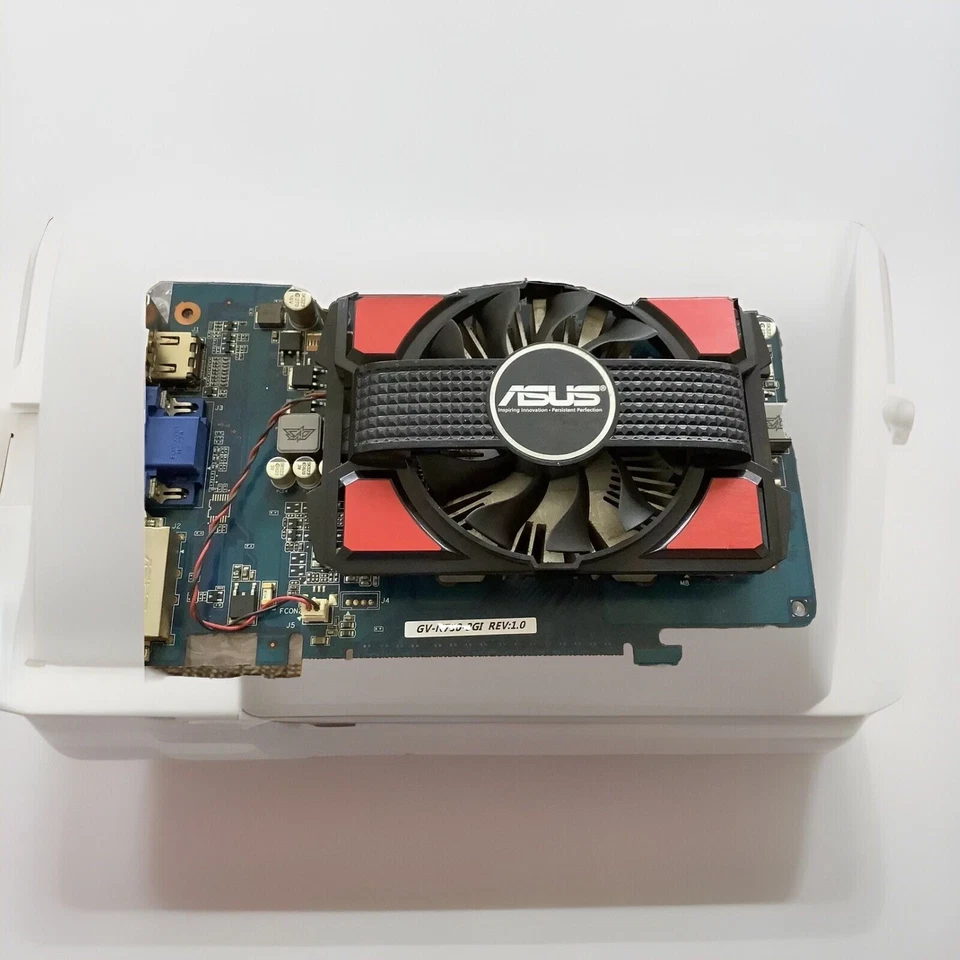 ASUS Video Card #GT630&Graphics GV-N730-2GI,VGA HDMI 1GB 2GB DDR3 Dual LinkDVI. - Image 3 of 4