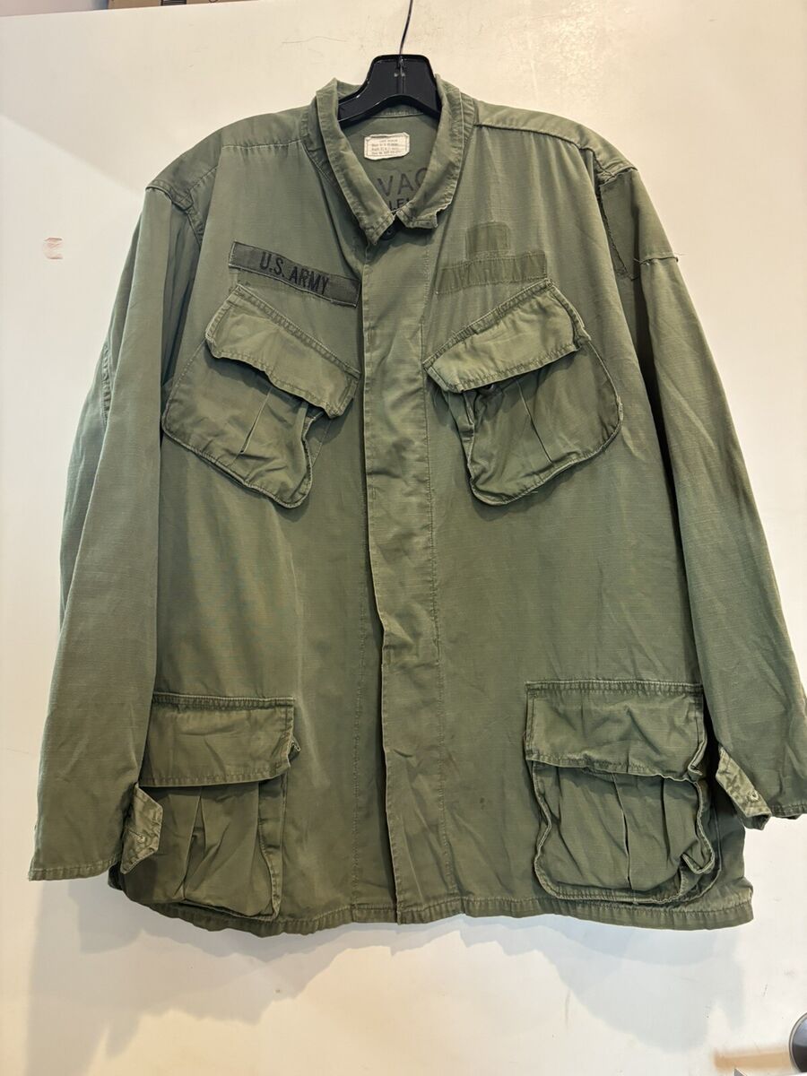 VINTAGE VIETNAM ORIGINAL JUNGLE JACKET SIZE LARGE-REGULAR VINTAGE VIETNAM ORIGINAL JUNGLE JACKET SIZE LARGE-REGULAR