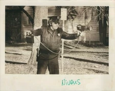 1974 Press Photo Charlotte NC Police Officer Harold Nivens With Radar Gun 1970s