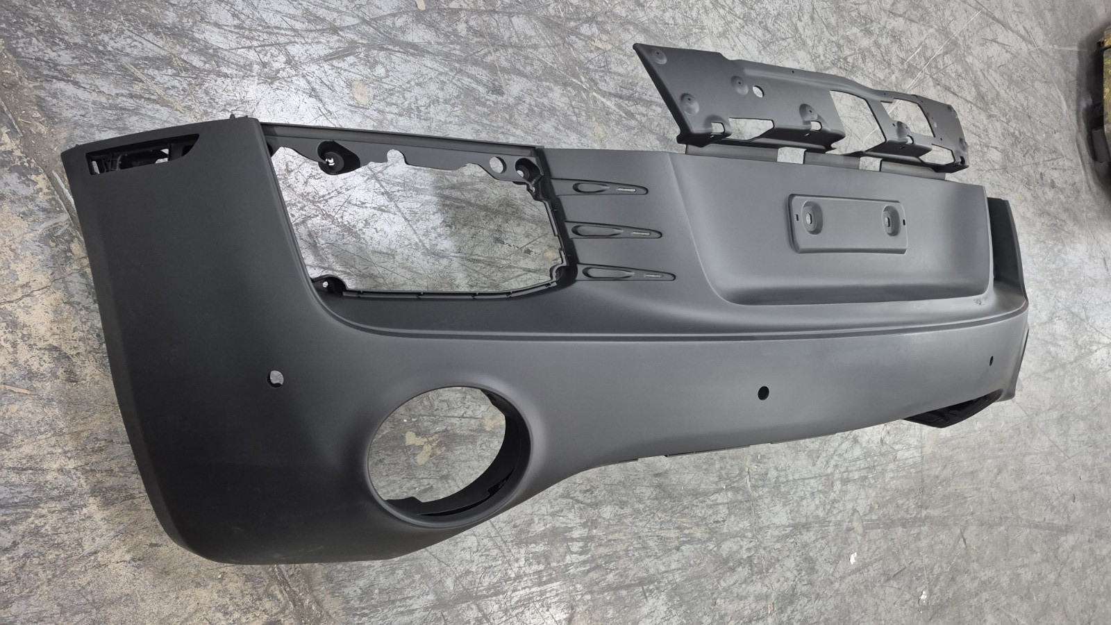 2014 2015 AUDI R8 REAR BUMPER COVER OEM