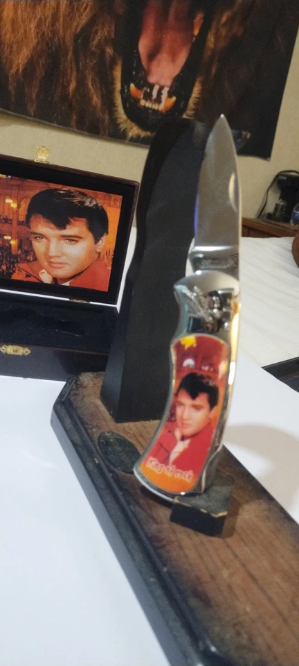 Cuchillo Elvis Presley 440 de acero inoxidable con estuche  Foto 4 de 4
