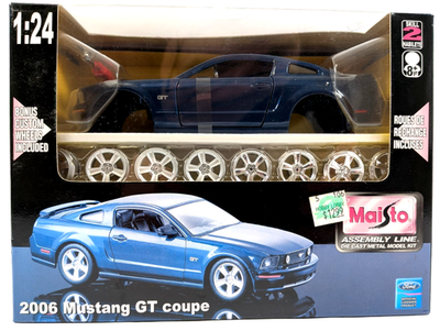 MAISTO 1/24 DIECAST MODEL KIT ASSEMBLY LINE 2006 FORD MUSTANG GT