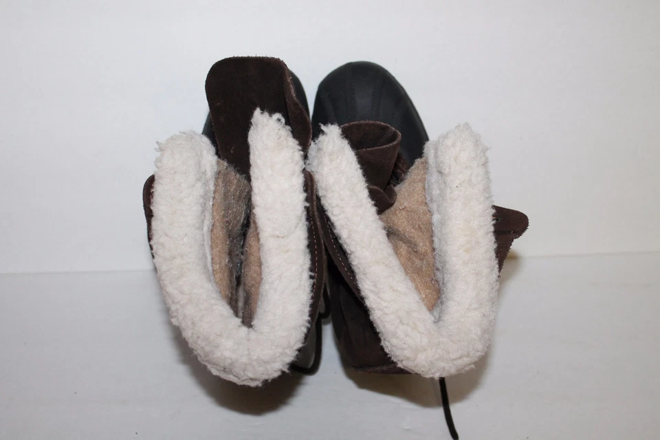 Botas de Invierno Kamik, Negras/Marrones, Jóvenes EE. UU. Talla 2 Y Foto 4 de 4