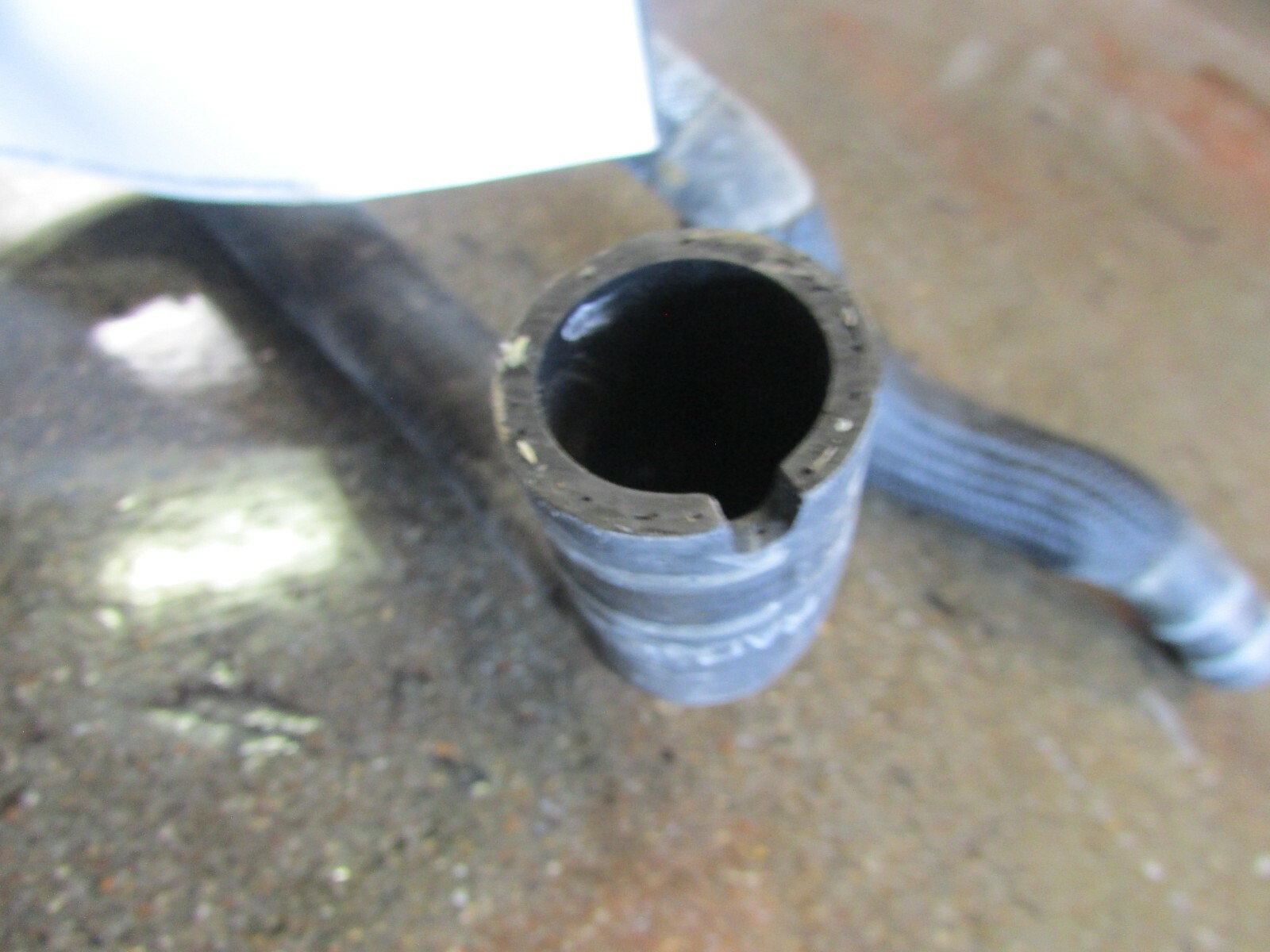 Maserati Ghibli, Water Hose/Pipe Engine to Radiator, Used, P/N 670003618