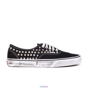 vans borchiate
