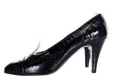 CHANEL Black Snakeskin Leather Pumps Heels Shoes US 7.5 Italy