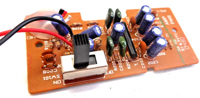 AUDIO TECHNICA TURNTABLE AT-PL50 - AMPLIFIER BOARD 405-PXE90-091A - PARTING OUT