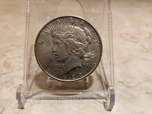 1922-P Peace Dollar — photo from another recent sale