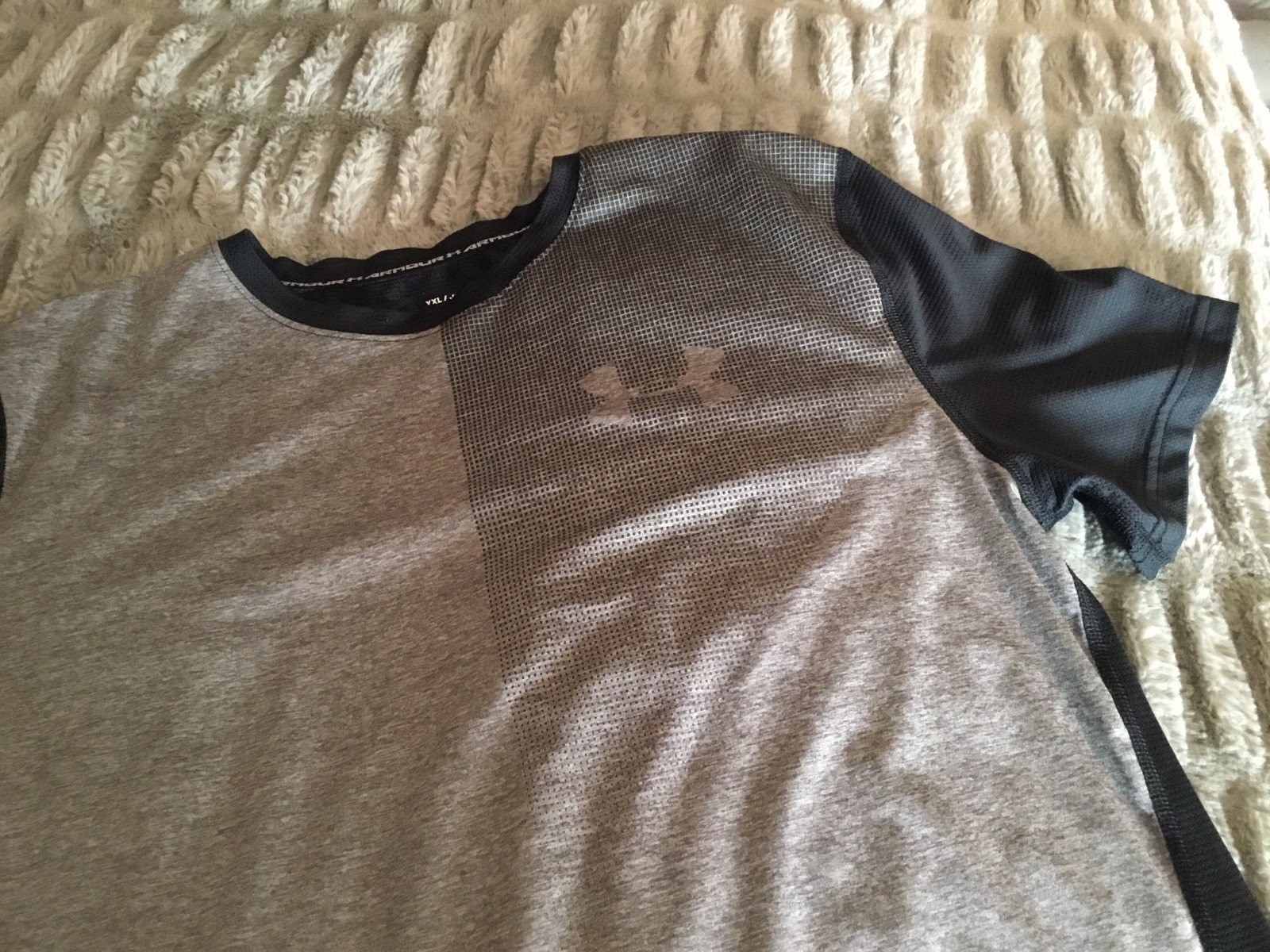 Under Armour T-Shirt, JD Sports. Youth XL Rrp £26 *****(Has Flaw) ***** image 2