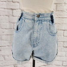 Vintage 90s Denim Shorts 9/10 Cuffed Light Wash Mom Style 27" Waist High Rise