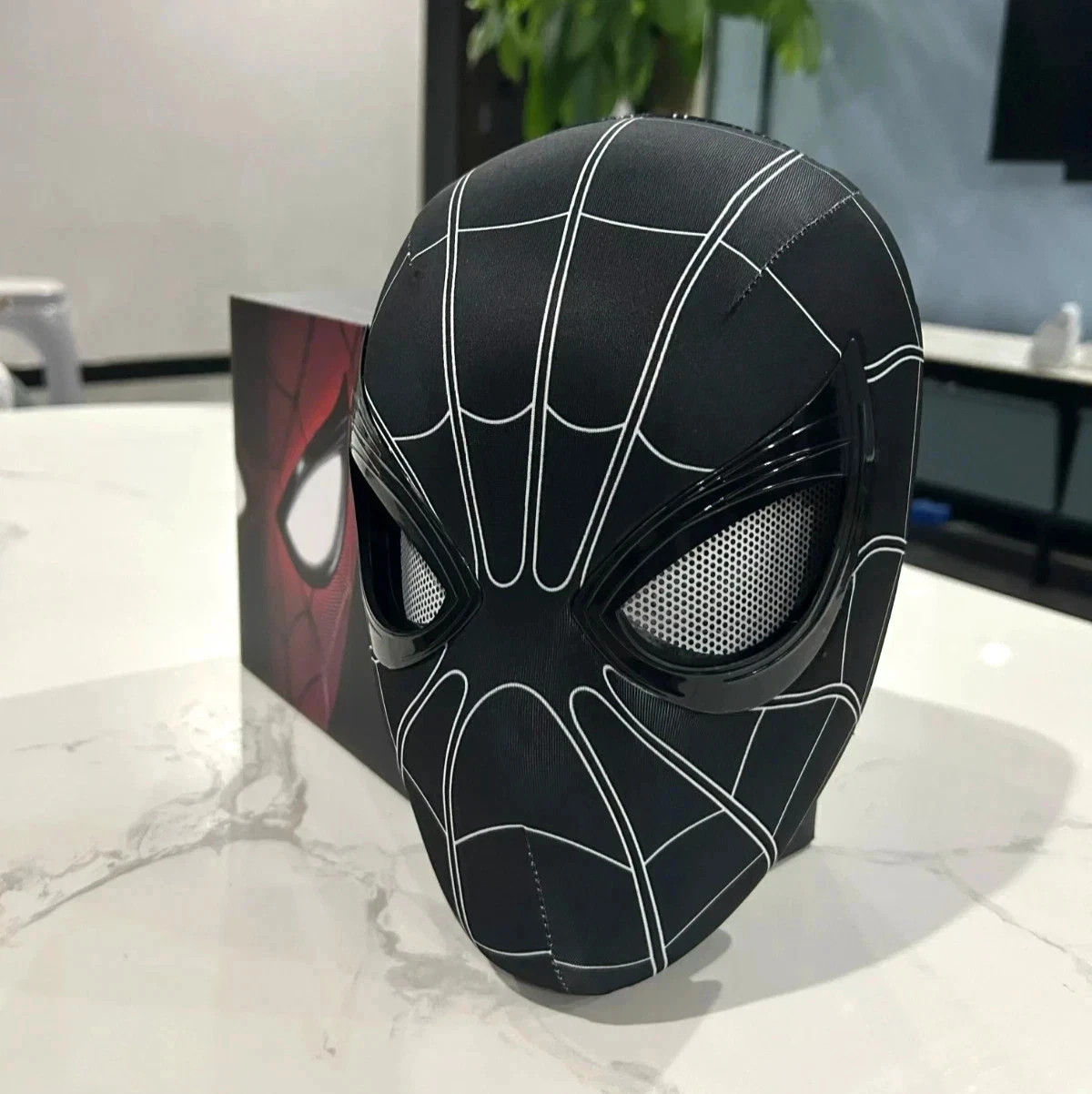 Marvel Spider-Man Mask Moveable Eyes Halloween Costume Cosplay Prop Mask NEW