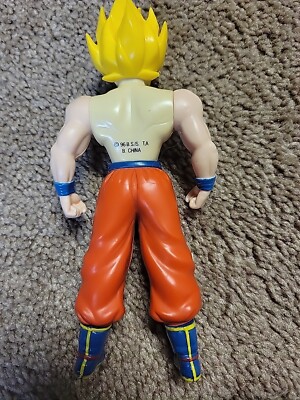Irwin Toys Dragonball Dragon Ball Z Super Saiyan Goku Figure