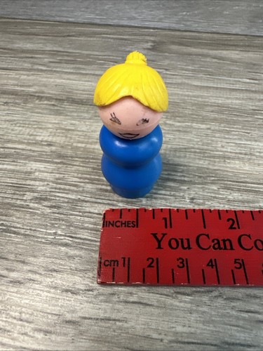 fisher-price-little-people-woman-mom-blue-shirt-blond-hair-plastic-ebay