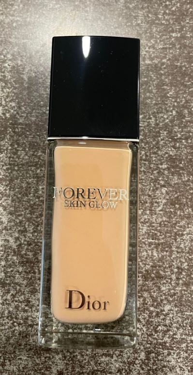 Dior Forever Skin Glow 【新品未使用】 Forever Skin Glow Mini in shade 6W - DIOR | Sephora