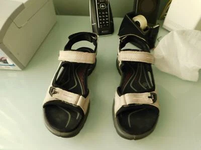 womens walking sandals australia