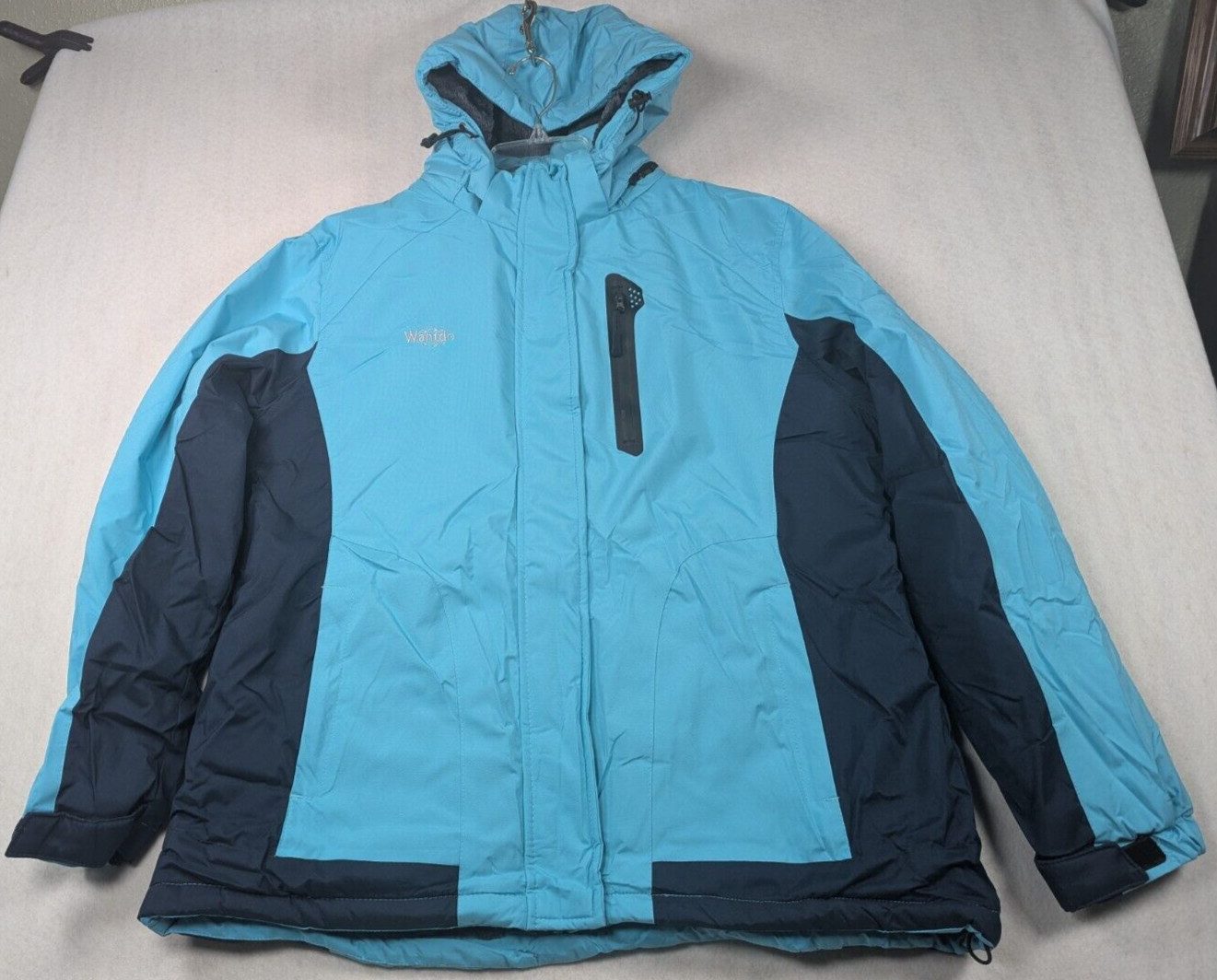 - Men's Coat - Size Xl