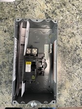 SQUARE D 60A ENCLOSED MOLD CASE SWITCH