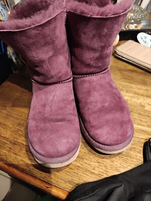 UGG AUSTRALIA WOMEN BURGUNDY SUEDE SHEEPSKIN BAILEY II BOOTIES SIZE: 6