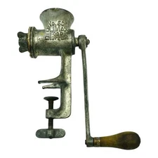 FOOD CHOPPER No-50 CLIMAX L.F&C NEW BRITAIN U.S.A PAT OCT 12 1897 HAND CRANK