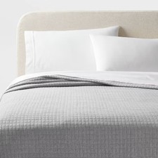 King Jersey Quilt Heather Gray - Threshold