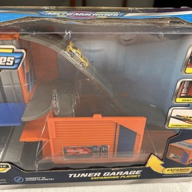 Micro Machines Series 1 Tuner Garage Expanding Playset w Exclusive Vehicle