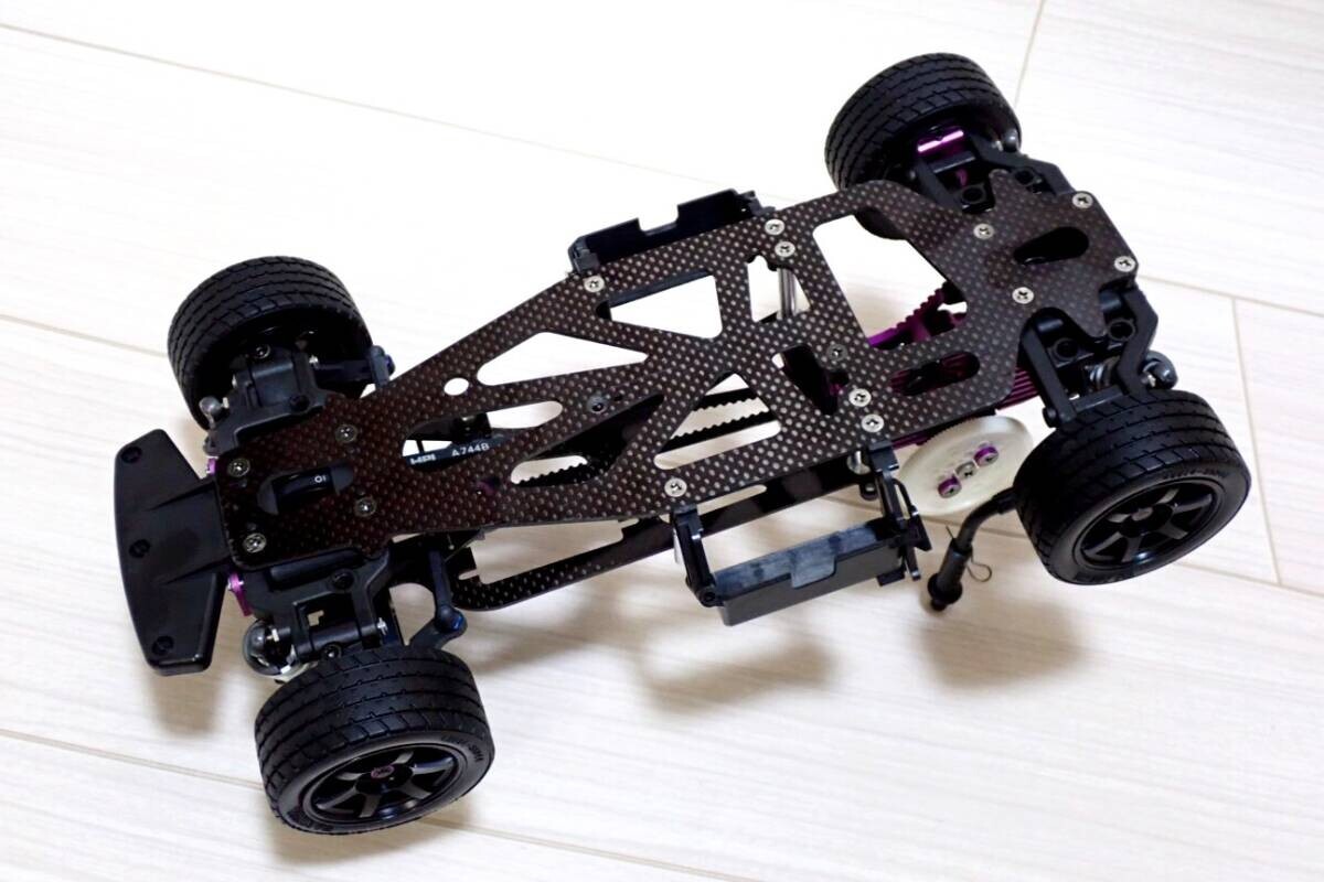 HPI RS4 MINI PRO Mシャーシ　カーボンシャーシ Yahoo!オークション - HPI Mシャーシ RS4 MINI PRO カーボンシャーシ