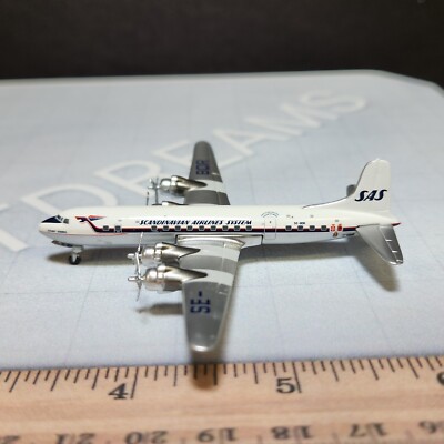 1/400 SAS SCANDINAVIAN AIRLINES DOUGLAS DC-6 1950'S COLORS SE-BDR AEROCLASSICS