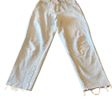 Vintage Sostanza Light Blue Wash High Rise Straight Leg Raw Hem Mom Jeans 7/8