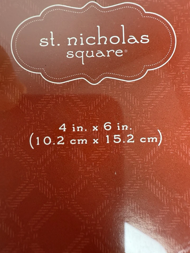 Cabaña de invierno cuadrada de San Nicolás 4x6 marco de fotos de Navidad diseño de acebo Foto 3 de 4