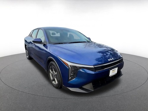 2025 Kia K4 LXS - Picture 3 of 40