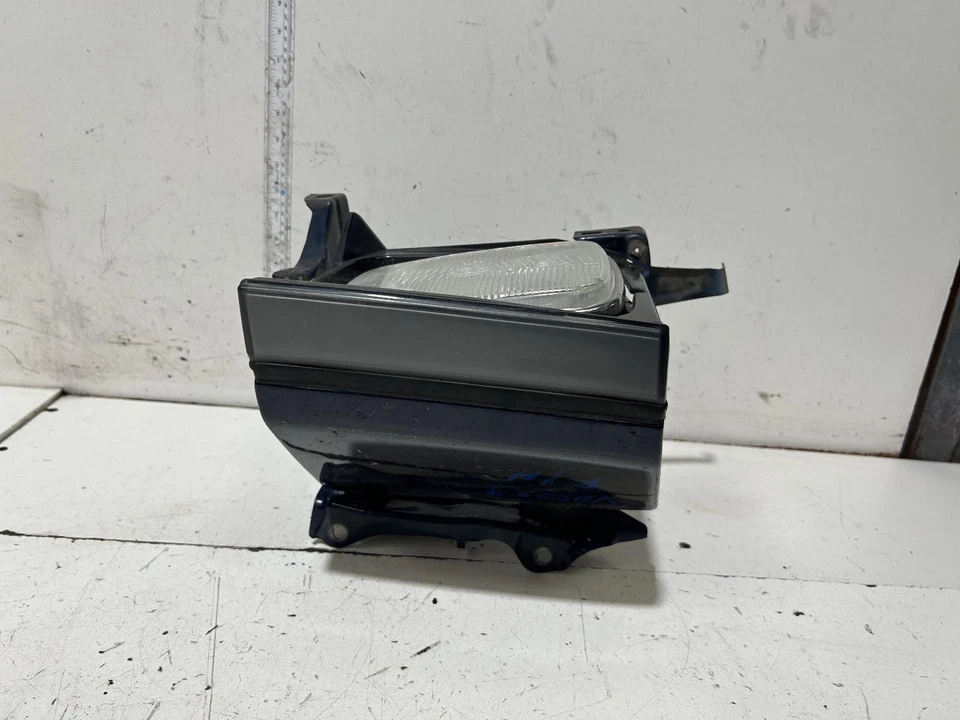 Toyota Celica Right Head Light ST162 11/1985-04/1988 - image 4 of 4