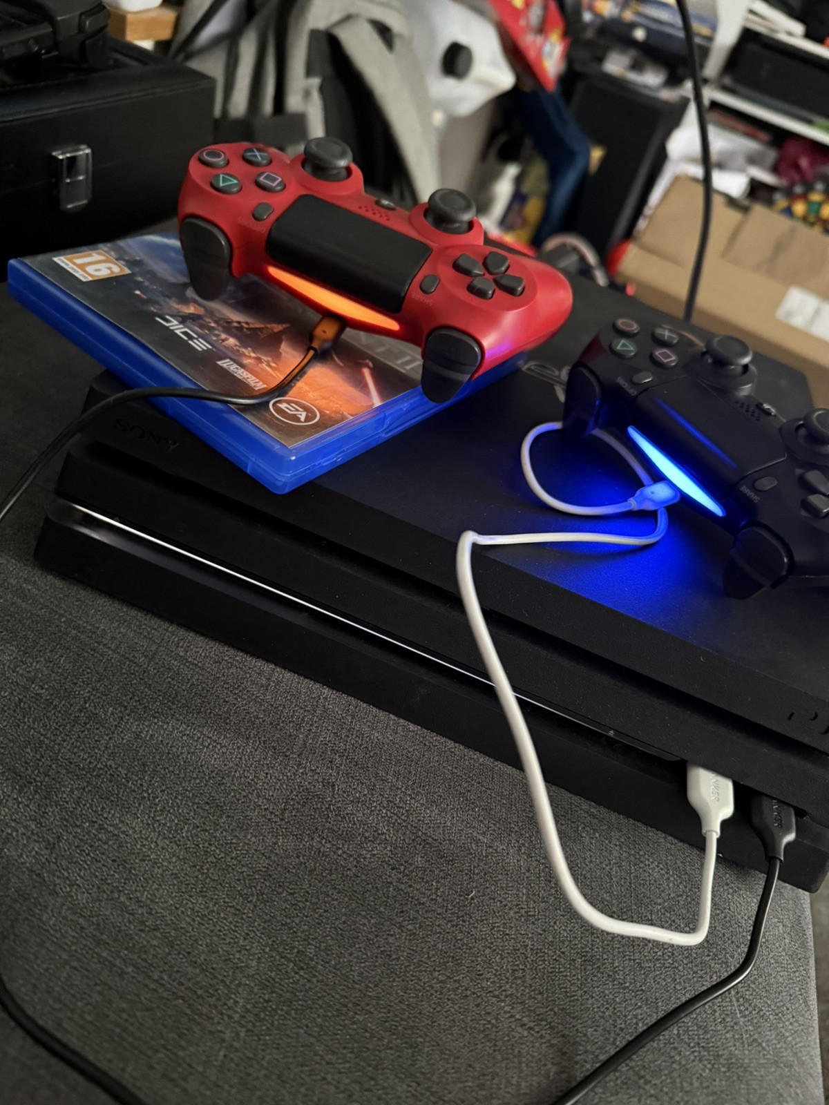 PS4 PRO 1TB GAMING BUNDLE – 2 OFFICIAL CONTROLLERS, 5 GAMES, GREAT CONDITION