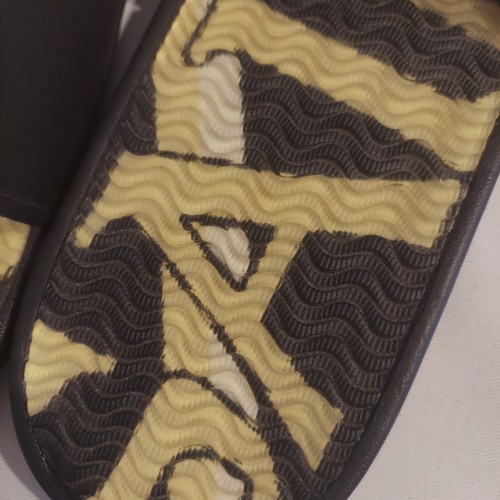 New Orleans Saints Mens Gradient Wordmark Gel Slides Size XL (13-14) NWOT - Picture 3 of 8