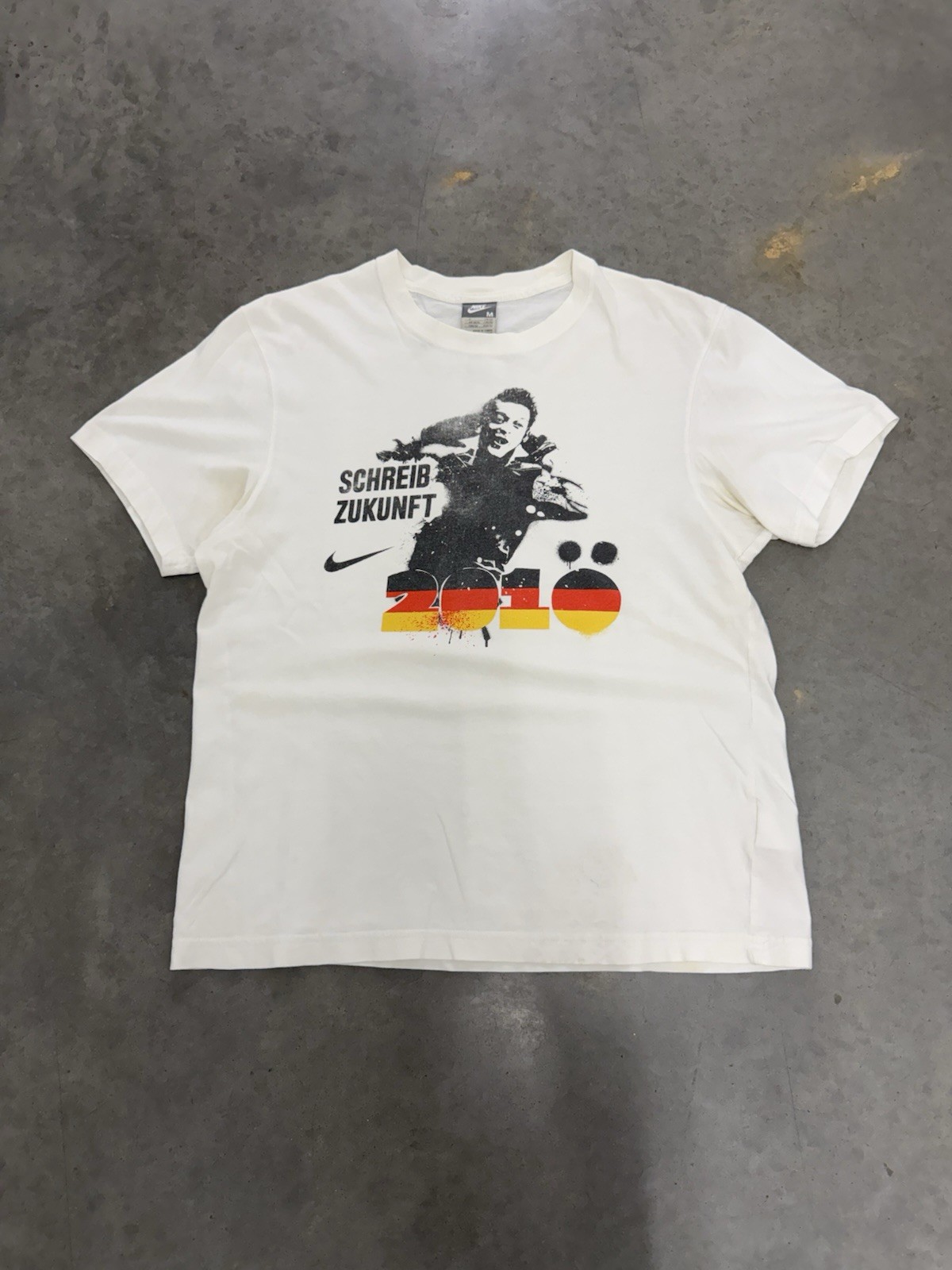 Germany World Cup Mesut Ozil 2010 Player T Shirt Vtg Men's Medium RARE White
