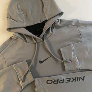 NIKE PRO フーディージャケット Ｓ size Amazon.com: Nike Pro Dri-FIT Flex Vent Men's Full-Zip Hooded