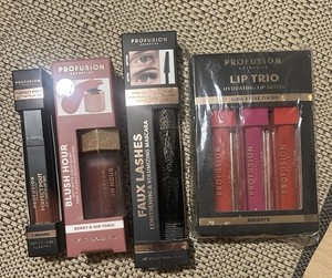 Mega-Set Von Profusion Cosmétiques Neu