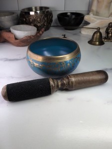 Tibetan Blue and Gold Metal Singing Bowl with Wood Mallet for Meditation