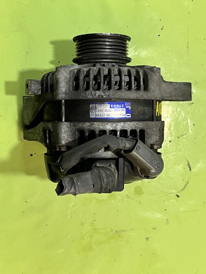 Alternateur / TOYOTA AVENSIS 2 T250 / 2.0 D4D / 2706027090 / 1042103431 - Photo 2/4