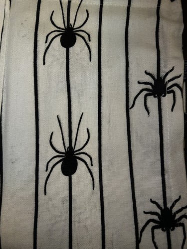 Cynthia Rowley BLACK SPIDERS Halloween Cotton Napkins Spinning Webs Spooky EEK!