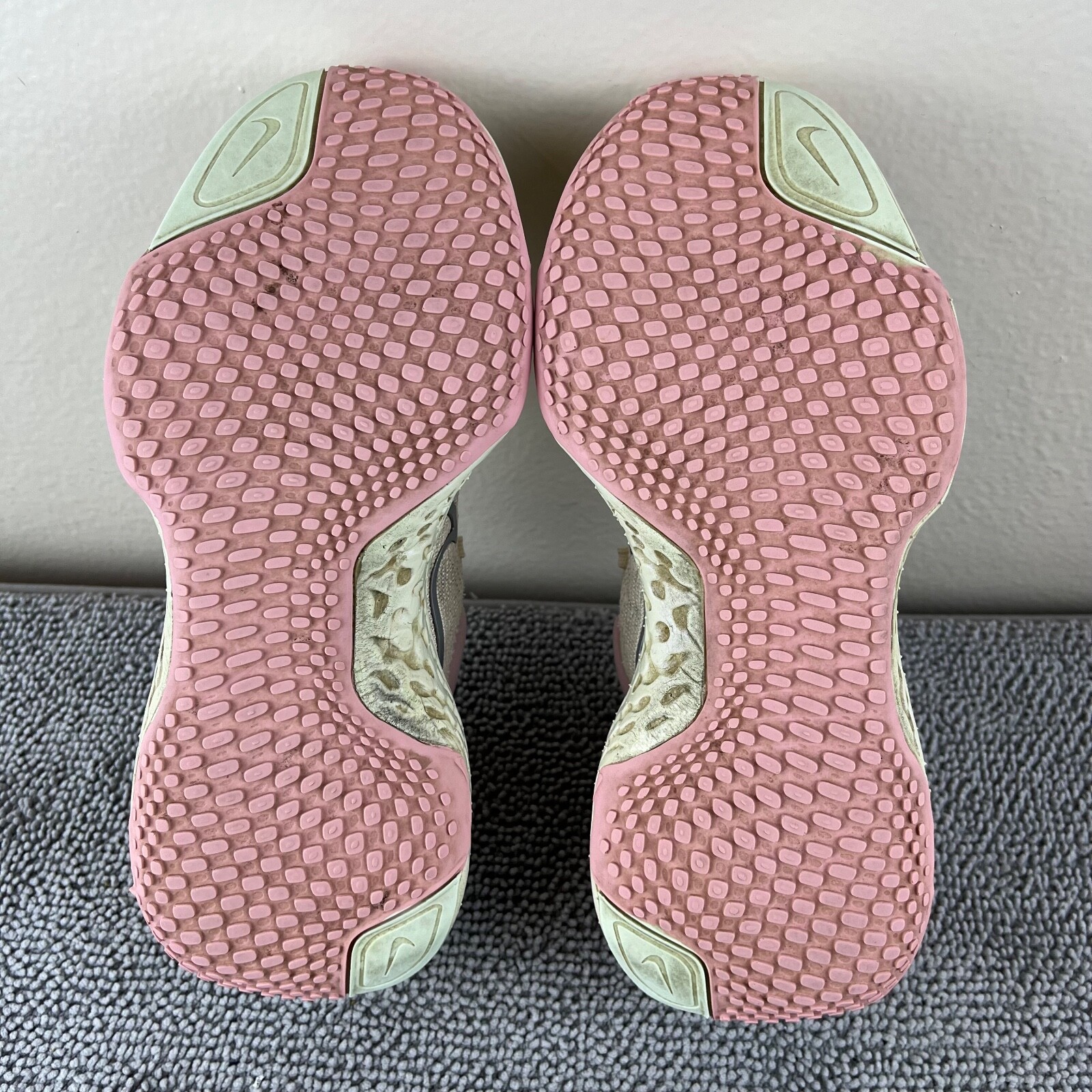 nike flyknit guava ice