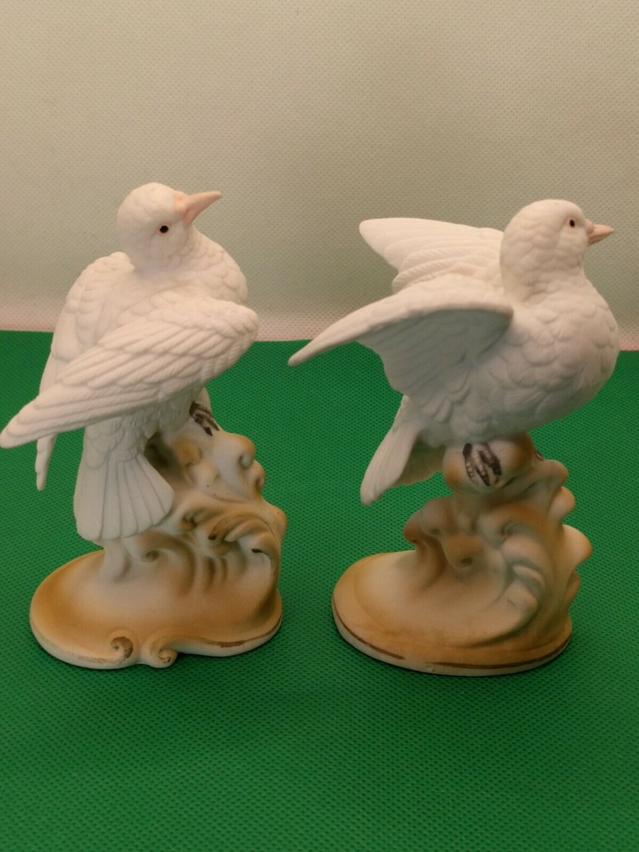 2 Lefton China White Doves KW2291 Porcelain Dove Bird Set 4.5 x 3