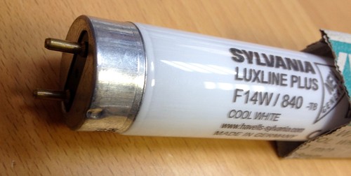 SYLVANIA/PHILIPS Tube Fluorescent F14W/133-640 360mm T8 G13 - Photo 2/3
