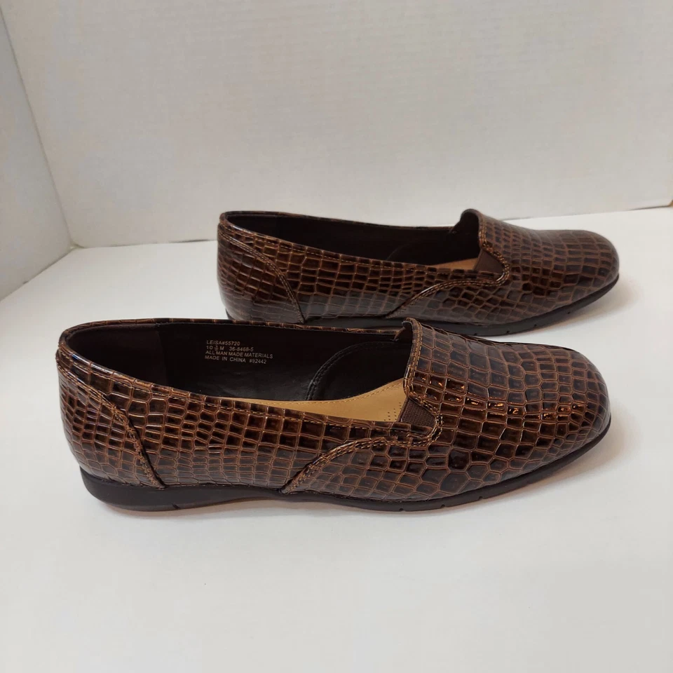 Mocasines planos Comfort View "Leisa" marrón cocodrilo imitación charol 10,5 M zapatos Foto 2 de 4