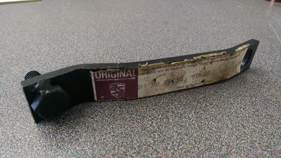 SOPORTE BARRA ESTABILIZADORA TRAVESAÑO DELANTERO ORIGINAL PORSCHE 911 912E NUEVO DE STOCK Foto 4 de 4