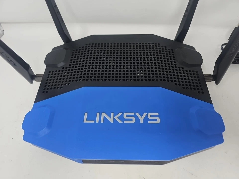 Linksys WRT1900AC AC1900 Dual-Band+ Wi-Fi Wireless Router - Image 3 of 4