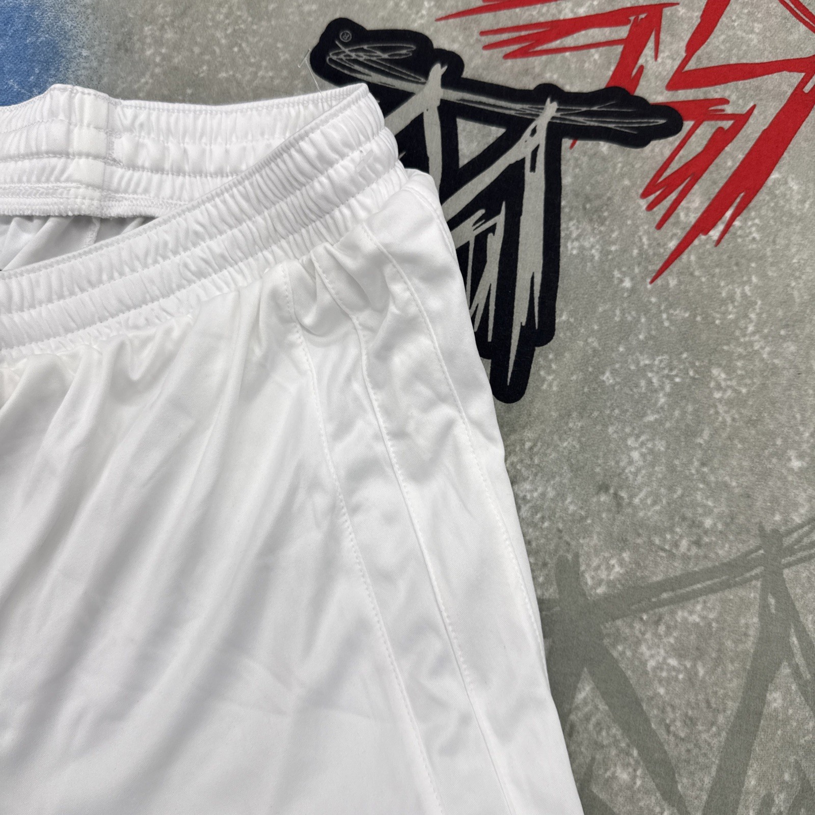 Under Armour UA Next Tip Off Men's M Shorts image 3