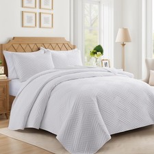 White Quilt Queen Size with Striped Pattern, Lightweight Soft Summer Thin Mic...